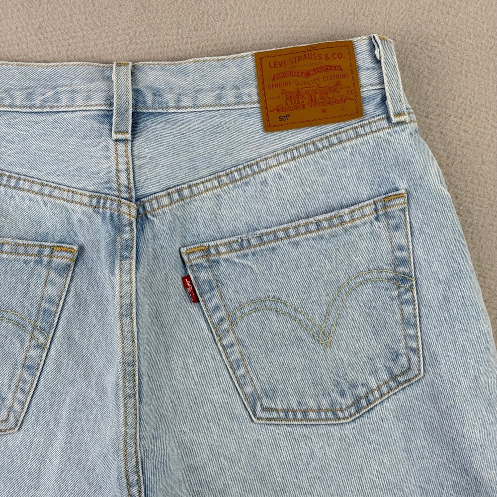 Levi's 501 Original Cutoff Shorts Women 30 Light Wash Blue Distressed Denim - Picture 3 of 10